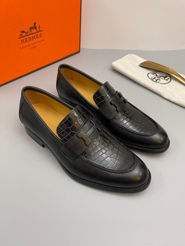 HERMÈS Hermes men's leather shoes - Image 9