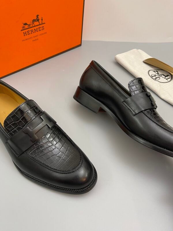 HERMÈS Hermes men's leather shoes - Image 4