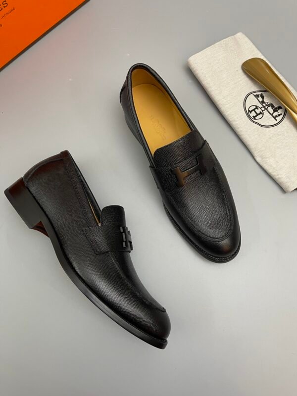HERMÈS Hermes men's leather shoes