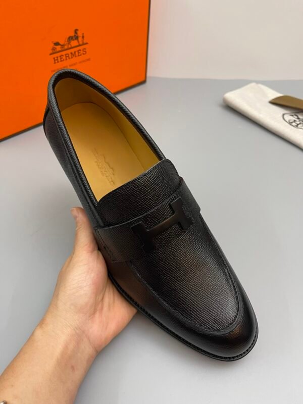 HERMÈS Hermes men's leather shoes - Image 9