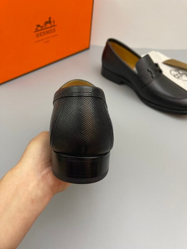 HERMÈS Hermes men's leather shoes - Image 6