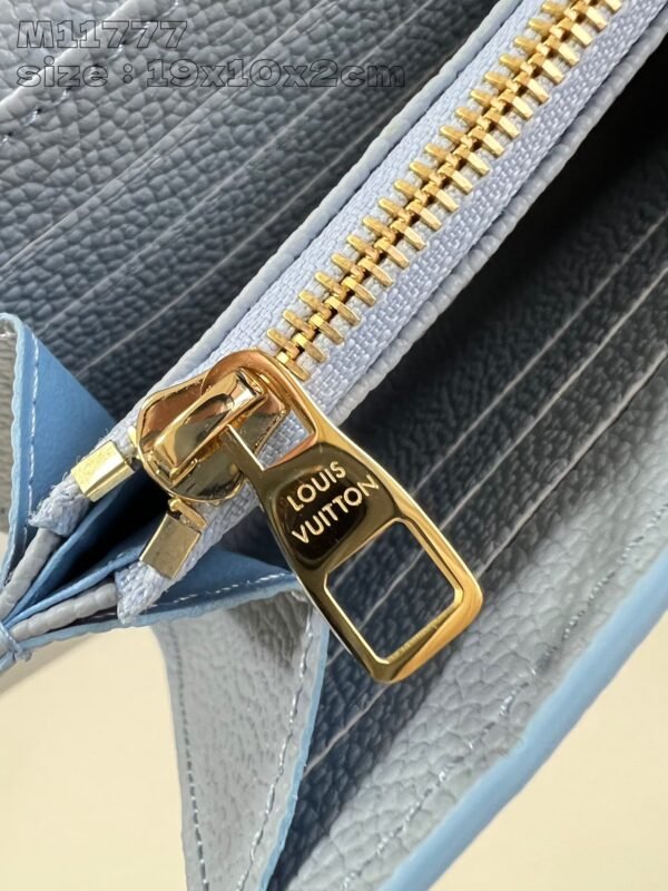 Louis Vuitton Ladies Money Clip - Image 9