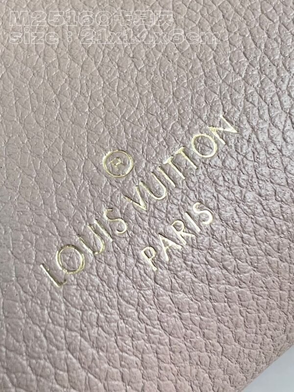 Side Trunk Medium Handbag - Image 3