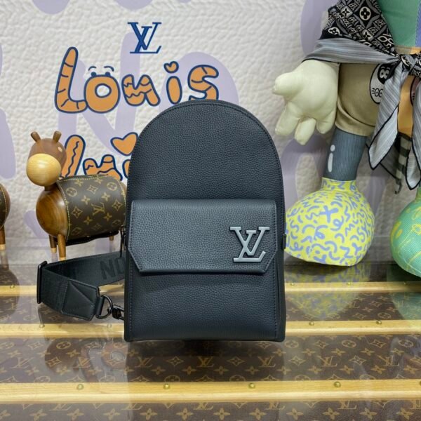Louis Vuitton Shoulder Bag
