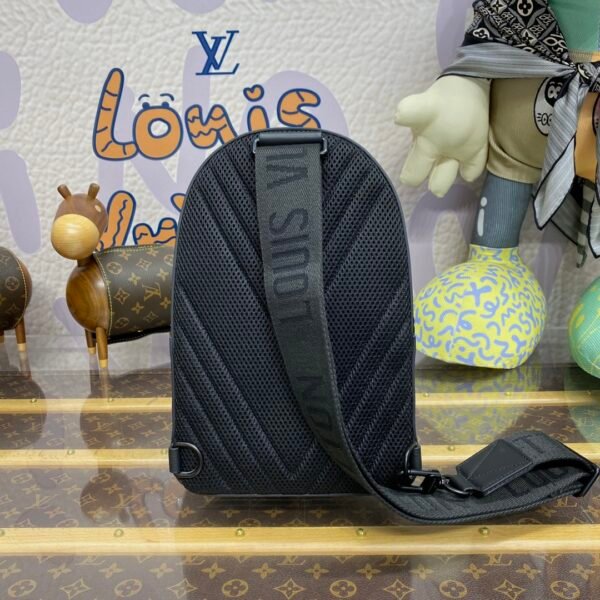 Louis Vuitton Shoulder Bag - Image 3