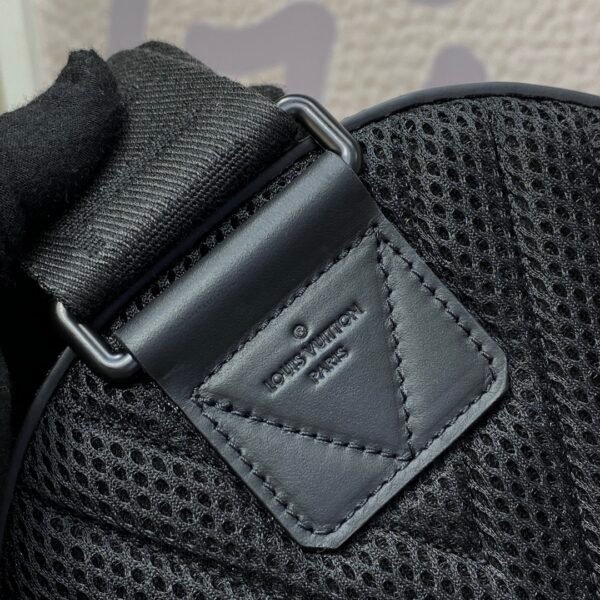 Louis Vuitton Shoulder Bag - Image 9