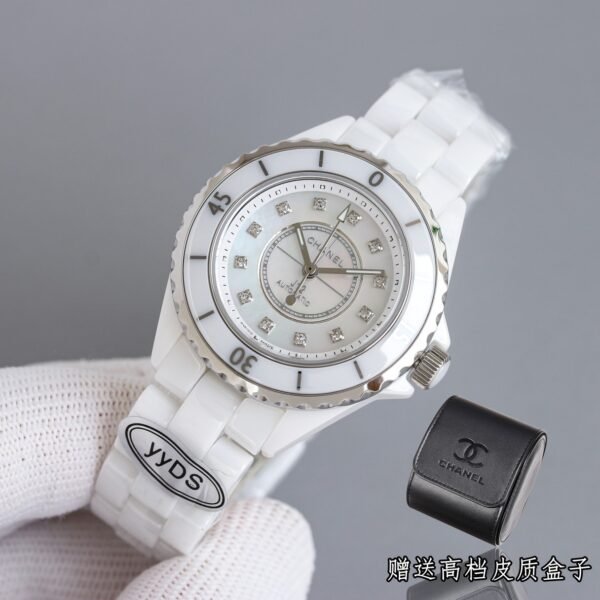 Chanel J12 33mm watch! - Image 4