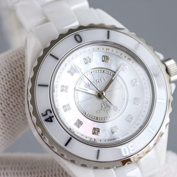 Chanel J12 33mm watch! - Image 5