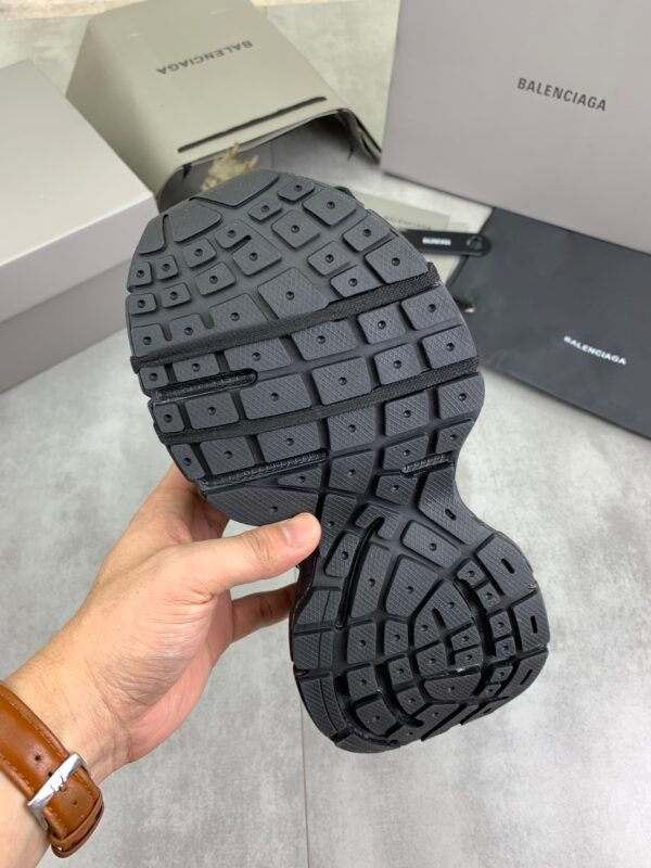 Balenciaga Nine Generation 23SS Newest Explosion 3XL Sneaker Collection - Image 10