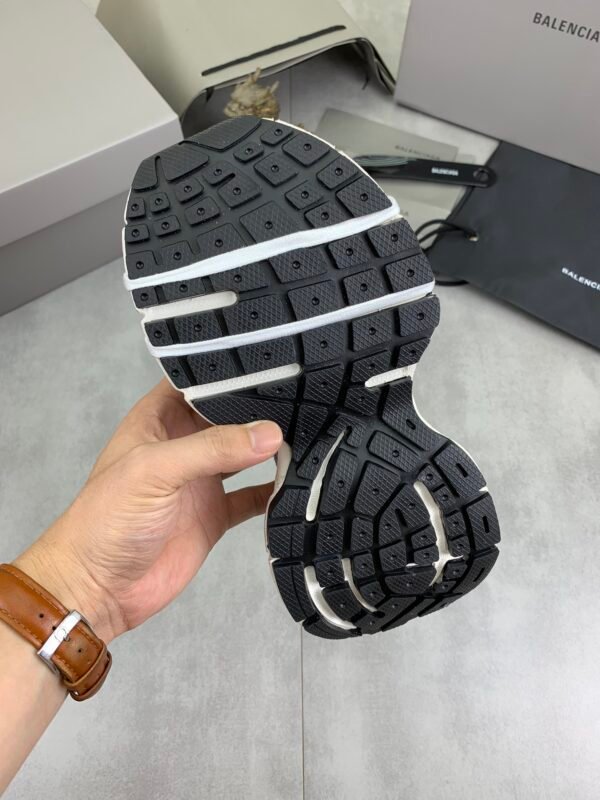 Balenciaga Nine Generation 23SS Newest Explosion 3XL Sneaker Collection - Image 10