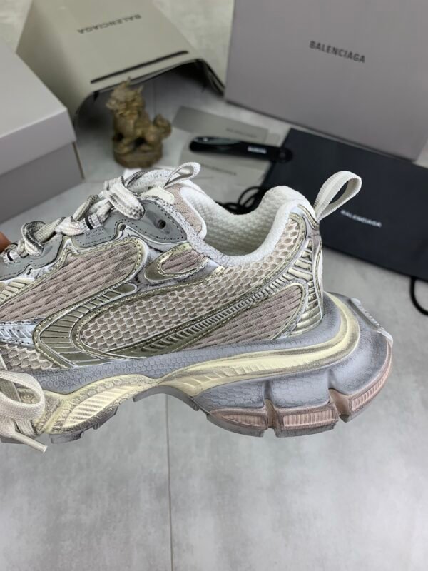 Balenciaga Nine Generation 23SS Newest Explosion 3XL Sneaker Collection - Image 9