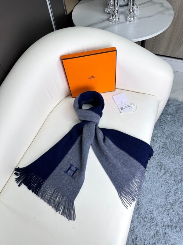 New! 2023 men and women with the same models, 100% pure cashmere Hermes (Hermes) synchronization counter, high-end cashmere knitted scarf! - Image 5