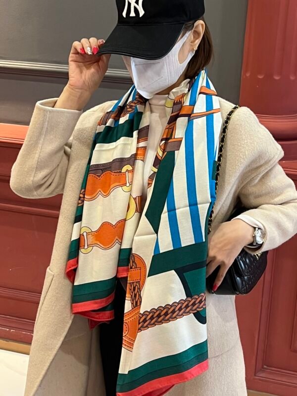 [Both sides of the same color] Extreme Hermes Hall of Fame Royal Recommended ❗️ best quality, beautiful fried Oh ~ [training collection square scarf] a total of three colors. High-end velvet square scarf - Image 18