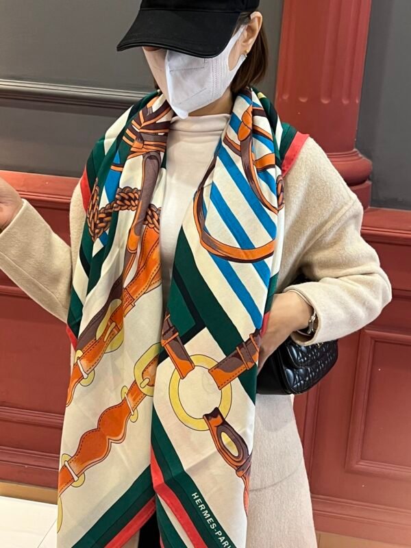 [Both sides of the same color] Extreme Hermes Hall of Fame Royal Recommended ❗️ best quality, beautiful fried Oh ~ [training collection square scarf] a total of three colors. High-end velvet square scarf - Image 15