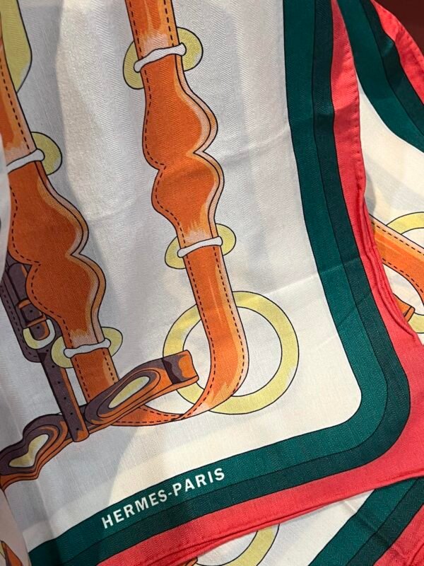 [Both sides of the same color] Extreme Hermes Hall of Fame Royal Recommended ❗️ best quality, beautiful fried Oh ~ [training collection square scarf] a total of three colors. High-end velvet square scarf - Image 16