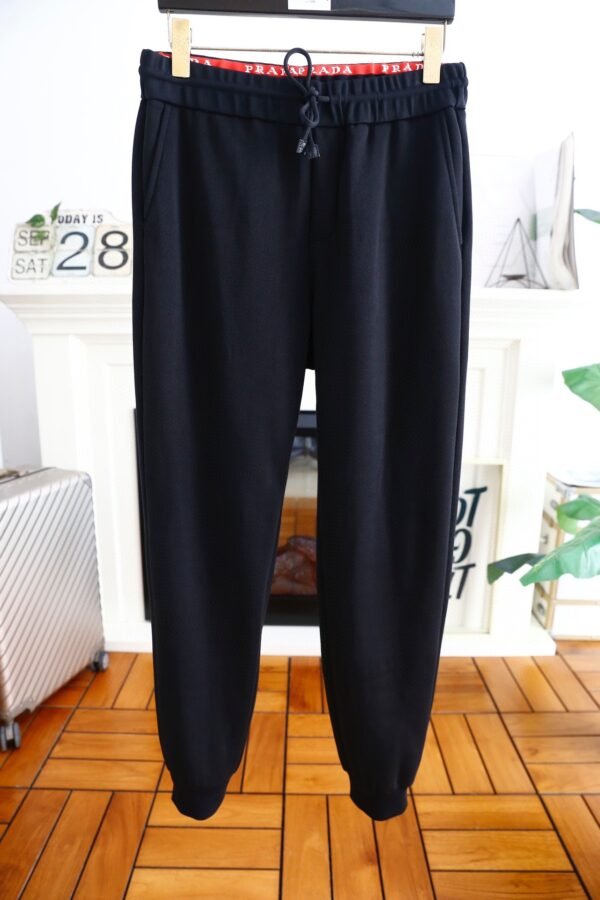 Prada. 2024 fall and winter new style! Fashionable and versatile men's elastic waist casual pants - Image 3