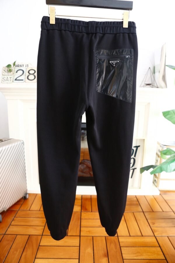 Prada. 2024 fall and winter new style! Fashionable and versatile men's elastic waist casual pants - Image 8
