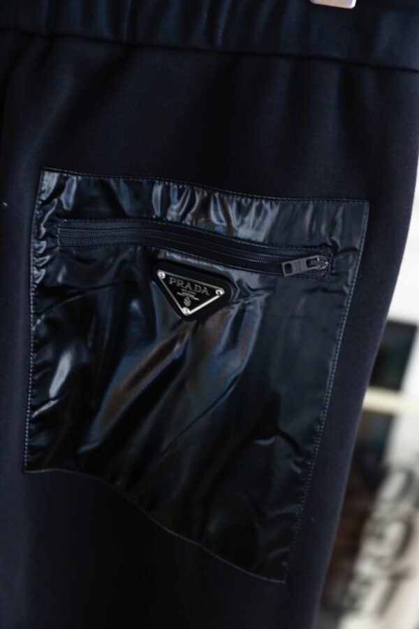 Prada. 2024 fall and winter new style! Fashionable and versatile men's elastic waist casual pants - Image 7