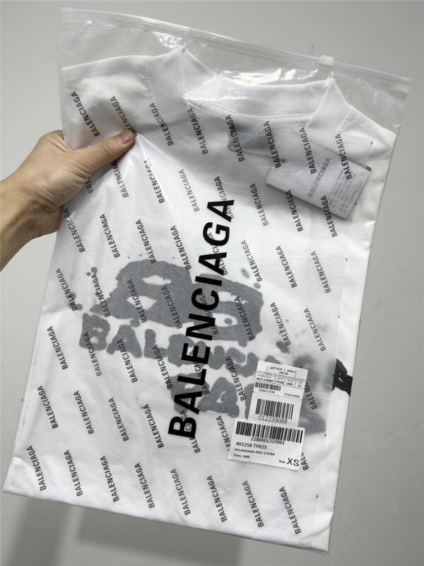 BALENCIAGA Men's and Women's Ink Splash Printed Letter Short Sleeve T-Shirt - Image 4