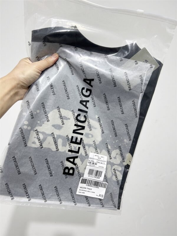 BALENCIAGA Men's and Women's Ink Splash Printed Letter Short Sleeve T-Shirt - Image 4