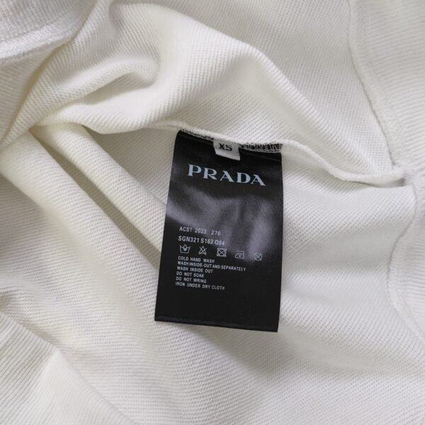 2024 fall and winter new Prada Prada collar stainless steel triangle logo casual couple round neck sweater - Image 5