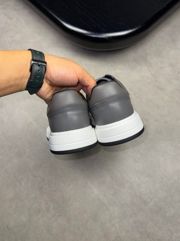 PRADA -High-end quality original single 🔍🔍🔍🔍🔍🔍🔍🔍🔍🔍🔍 Casual sneakers - Image 10