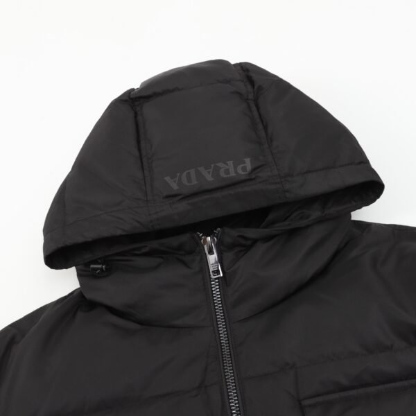 Prada Chest Pocket Lock Hooded Down Jacket On the version of the design as well as the material belongs to the pinnacle of the down jacket - Image 7