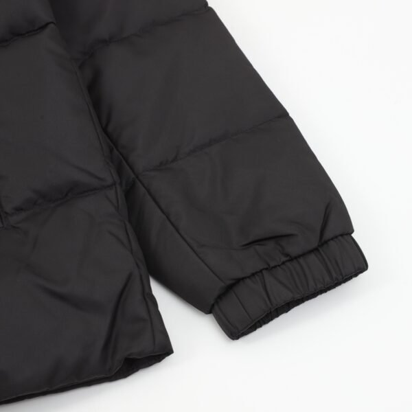 Prada chest pocket lock button down jacket On the version of the design as well as the material belongs to the pinnacle of the down jacket - Image 4