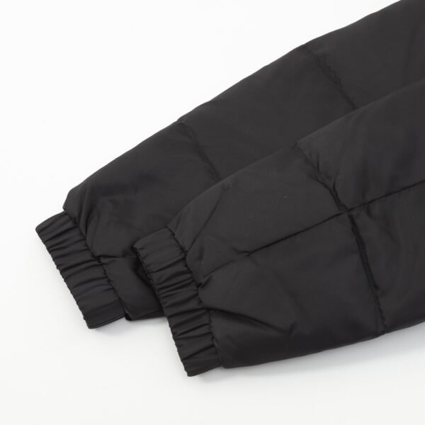 Prada chest pocket lock button down jacket On the version of the design as well as the material belongs to the pinnacle of the down jacket - Image 3