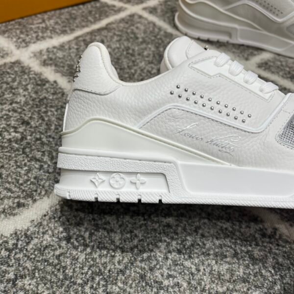 Top Version LV-Louis Vuitton 2024 Runway New Sneakers - Image 2