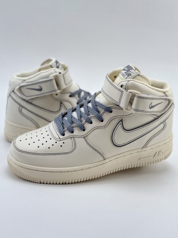 Nike Air Force 1 Mid 07