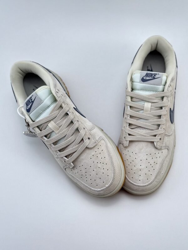 Nike SB Dunk Low x Travis Scott Flip Flop Grey Blue - Image 3