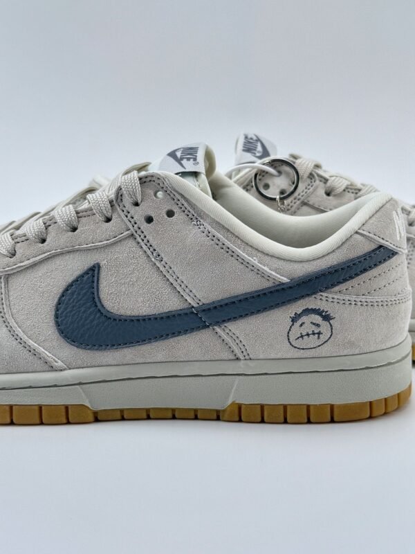 Nike SB Dunk Low x Travis Scott Flip Flop Grey Blue - Image 10