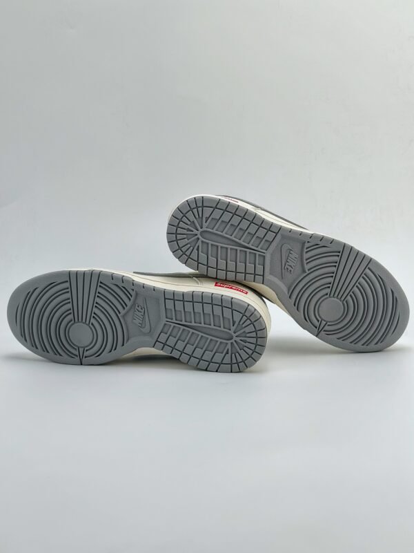 Nike SB Dunk Low x Supreme White Gray - Image 7