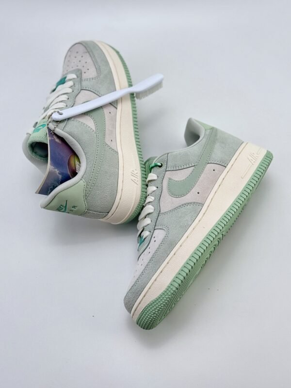 Nike Air Force 1 Low 07 SE White Light Green - Image 4