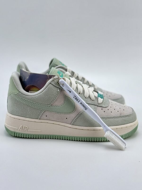 Nike Air Force 1 Low 07 SE White Light Green - Image 5