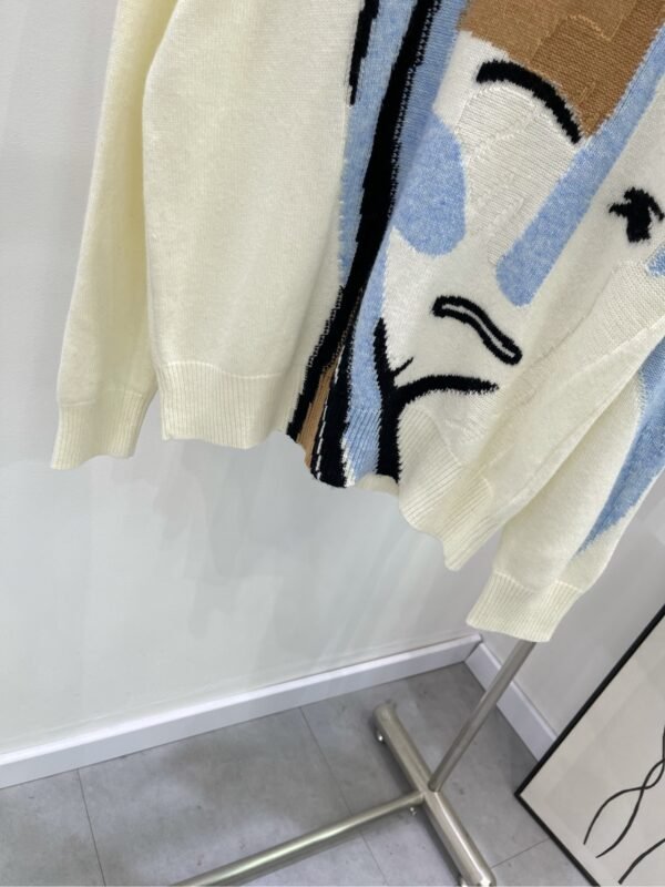 ERDOS 💥High-end quality guarantee👍🏻Exclusive first 💰💯Overseas original single💯[ER Art Portrait Jacquard Wool Sweater] - Image 7