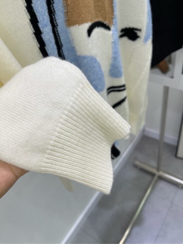 ERDOS 💥High-end quality guarantee👍🏻Exclusive first 💰💯Overseas original single💯[ER Art Portrait Jacquard Wool Sweater] - Image 5