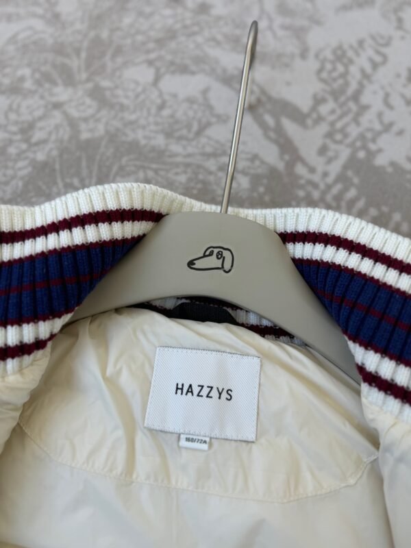 HAZZYS 😍 High-end quality assurance 👍 Exclusive first 😘 Chen Du Ling pouring interpretation of the mall with the same Hazzys Hazzys Women's Short Wool Weave Sleeve Splicing Light Down Women's New Winter Tide Jacket Standing Collar!!!! - Image 5