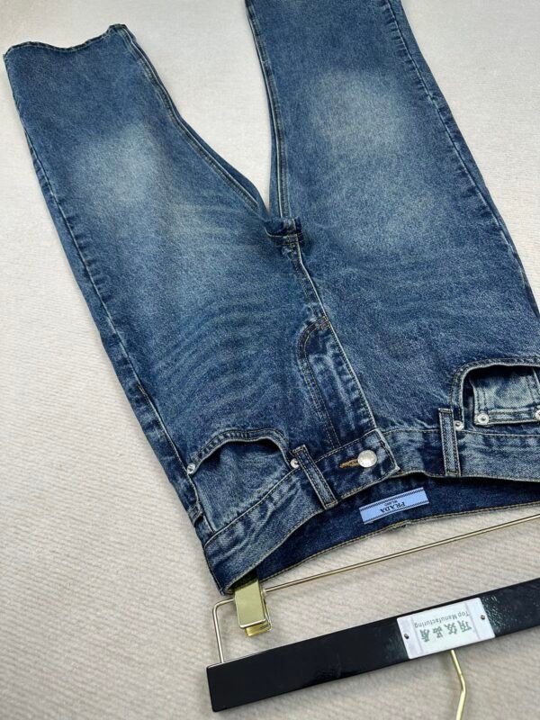 PRADA😍High-end quality guaranteed 👍Exclusive first 😘Prada Pra*a Back Pocket Triangle Label Cigarette Pipe Denim Trousers (Women's) - Image 3