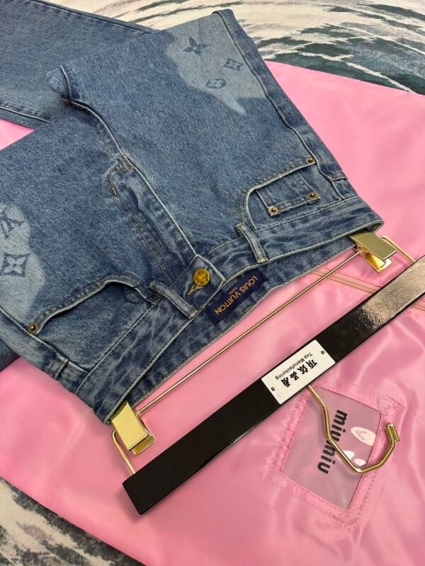 PRADA😍High-end quality assurance 👍Exclusive first 😘Tail light laser burnout denim pants (women's) - Image 8