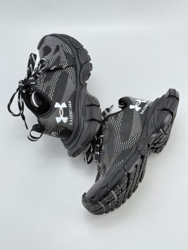 Balenciaga x Under Armour Phantom Sneaker 3XL - Image 4