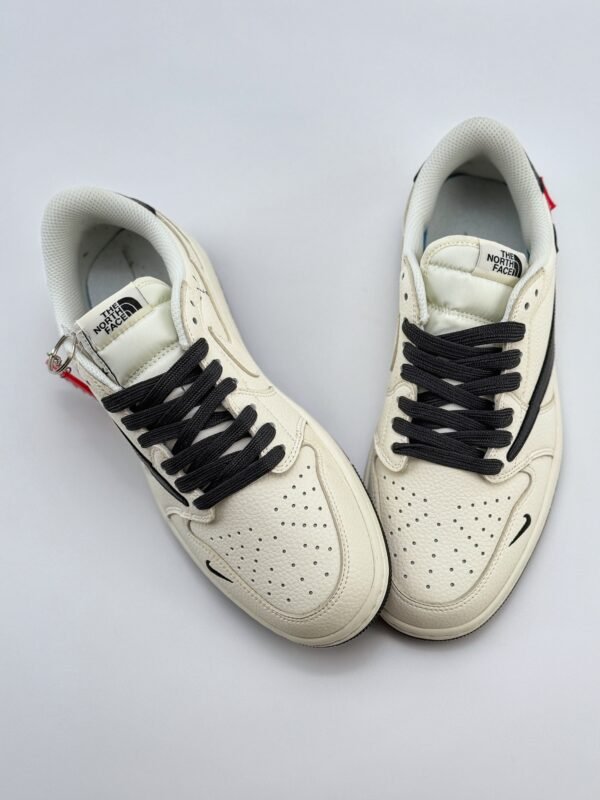 Travis Scott x Nike Air Jordan 1 Low x The North Face x Supreme - Image 3