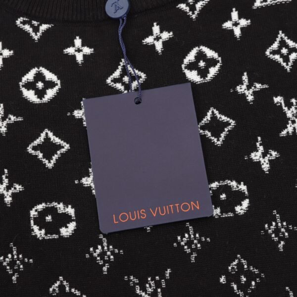 Louis Vuitton LV 24FW starry sky gradient all-over print sweater. - Image 8