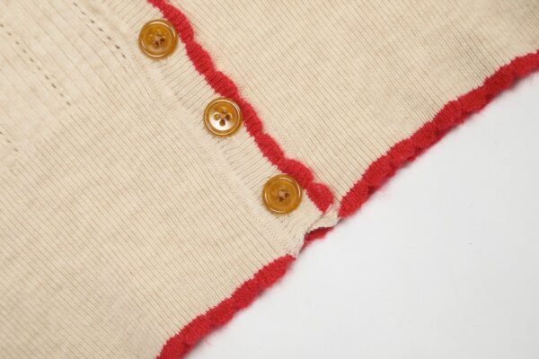 Vivi129 #P175 „EXKLUSIV vivienne west wald herbst/winter 24 rotes label zeigen modelle vertikale streifen durchbrochene gestrickte blütenkragen design strickjacke - Image 8