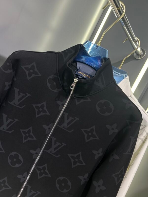 Louis Vuitton New Jacket 2024 - Image 4