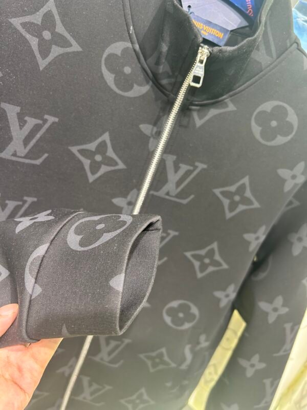 Louis Vuitton New Jacket 2024 - Image 10