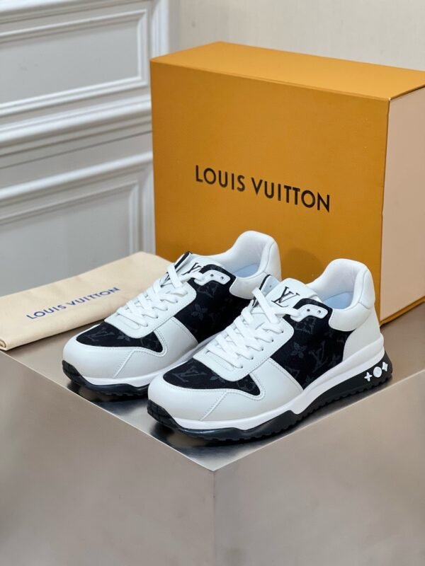 Louis Vuitton Casual Sneakers/Black