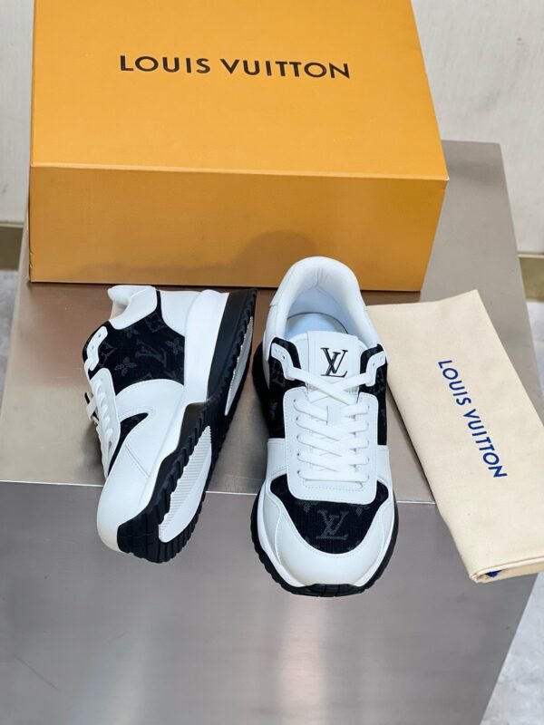 Louis Vuitton Casual Sneakers/Black - Image 3