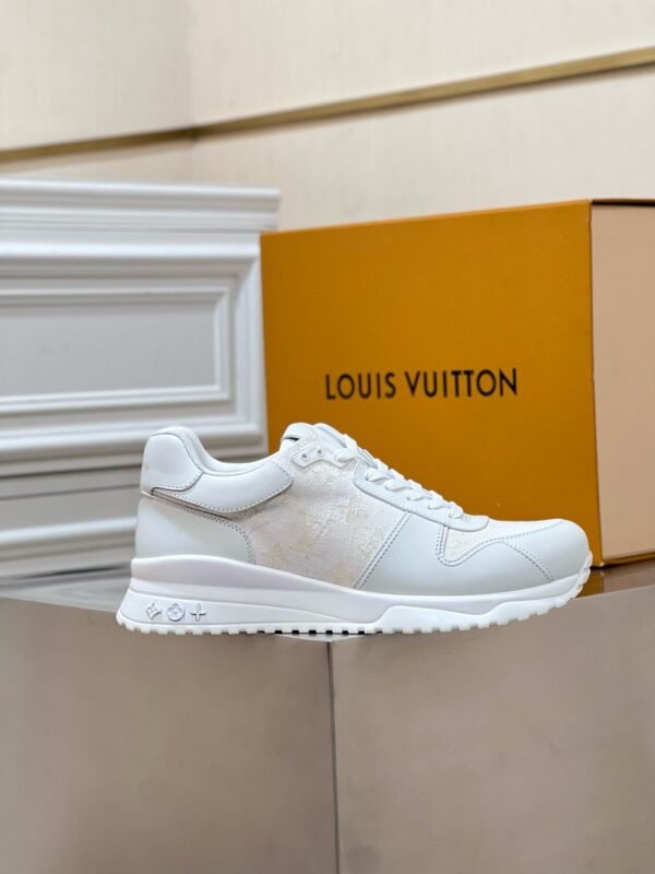 Louis Vuitton Casual Sneakers/White - Image 5